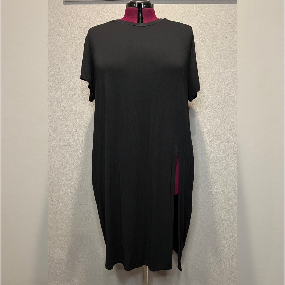 Torrid Black Long Super Soft Knit T-shirt Tunic with Slit Size 3X